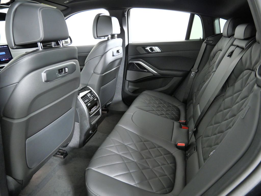 Thumbnail: 2026 BMW X6 - 31