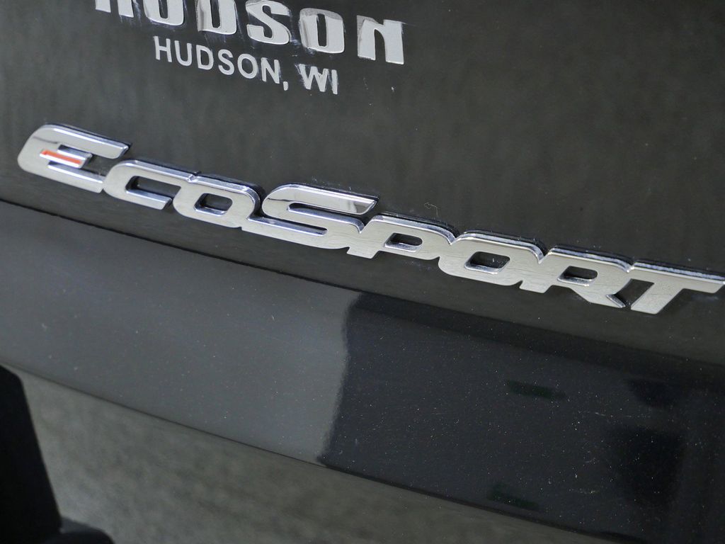Thumbnail: 2018 Ford EcoSport - 14
