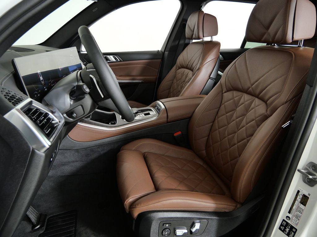 Thumbnail: 2026 BMW X5 - 35