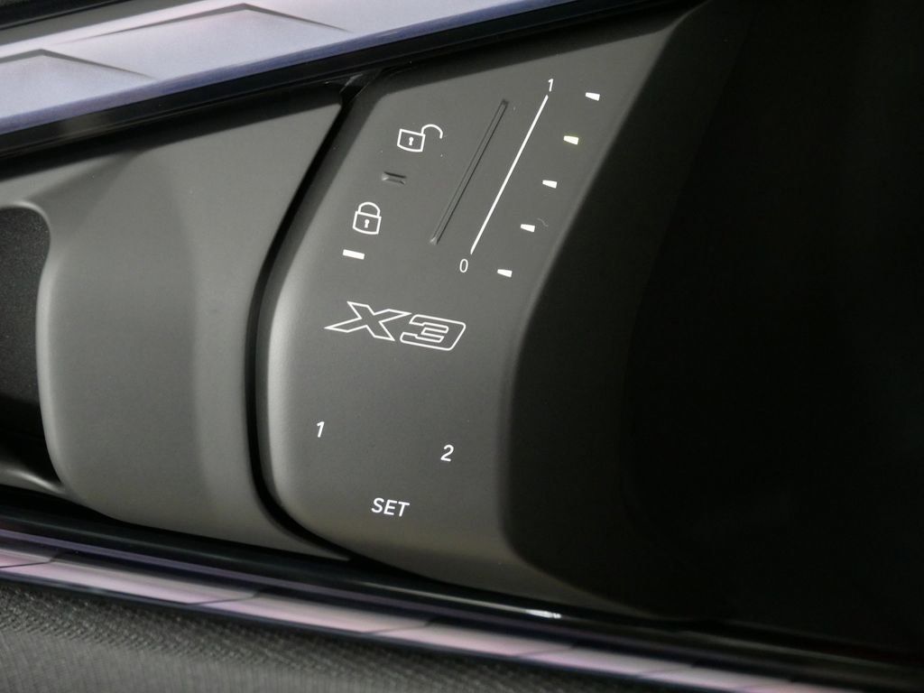 Thumbnail: 2025 BMW X3 - 36