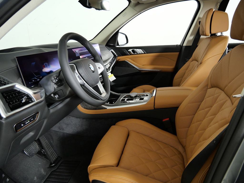 Thumbnail: 2026 BMW X7 - 37