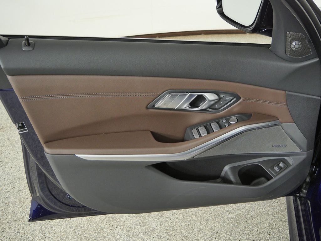 Thumbnail: 2026 BMW 3 Series - 32