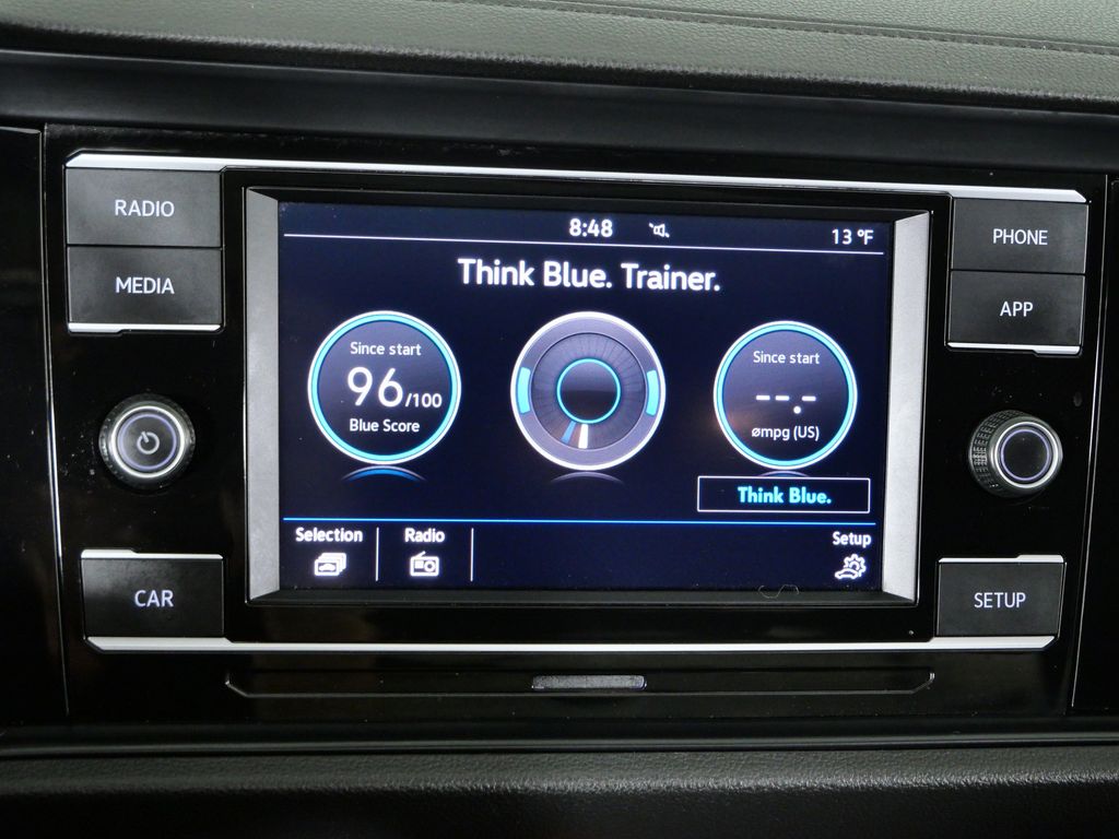 Thumbnail: 2019 Volkswagen Jetta - 40