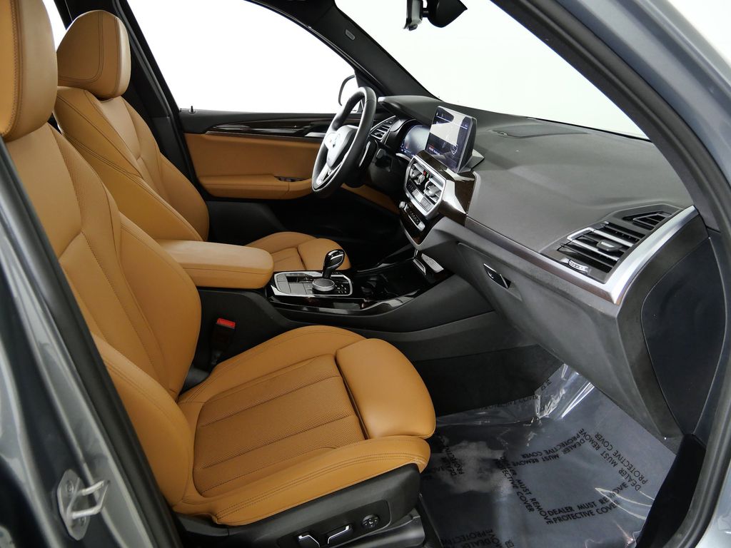 Thumbnail: 2024 BMW X3 - 24