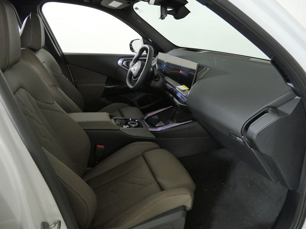 Thumbnail: 2026 BMW X3 - 21