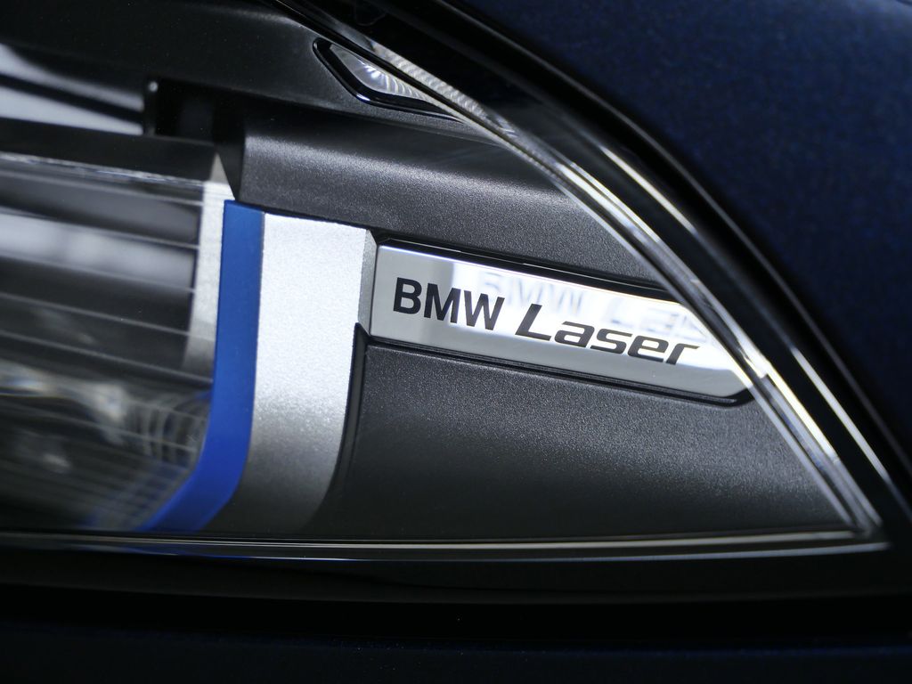 Thumbnail: 2026 BMW 8 Series - 4