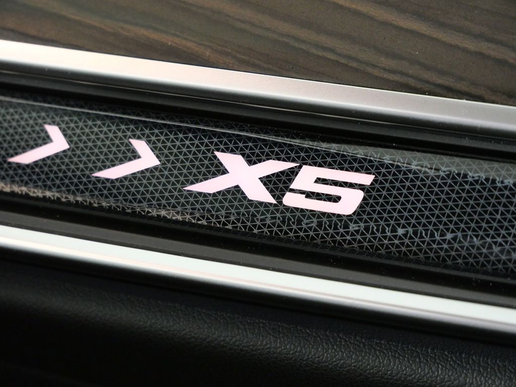 Thumbnail: 2026 BMW X5 - 24