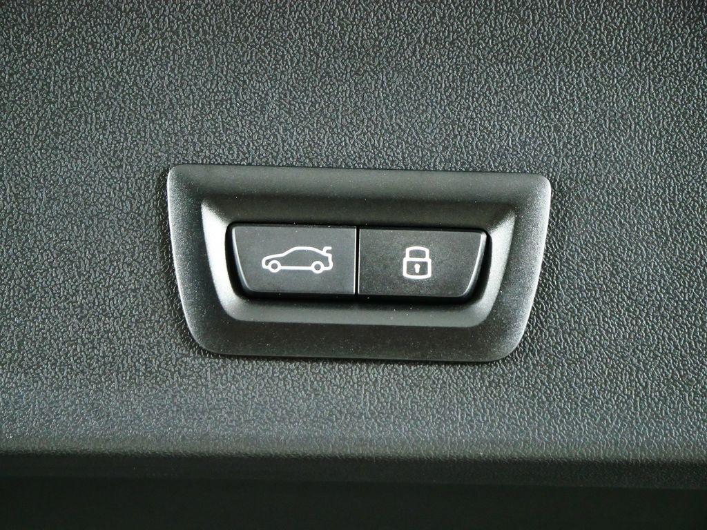 Thumbnail: 2025 BMW X3 - 27