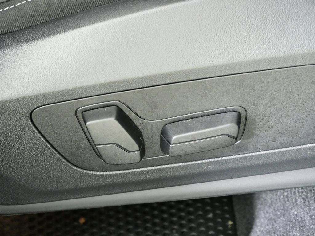 Thumbnail: 2025 BMW X1 - 27