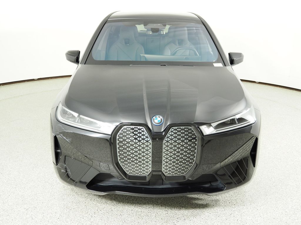 Thumbnail: 2025 BMW iX - 18