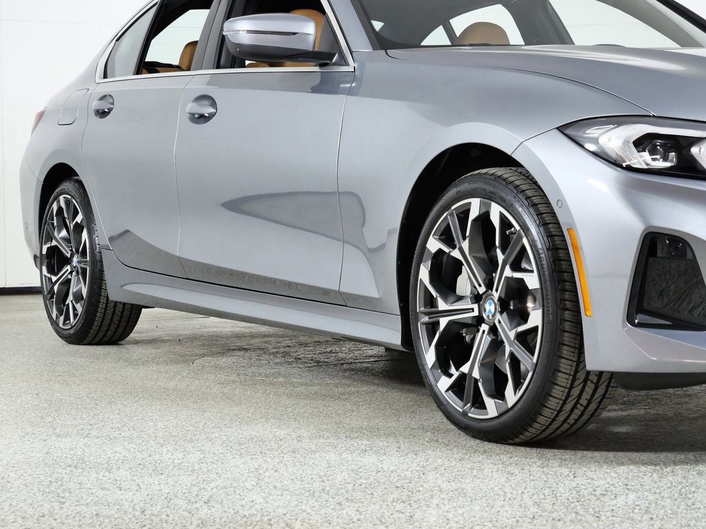 Thumbnail: 2026 BMW 3 Series - 7