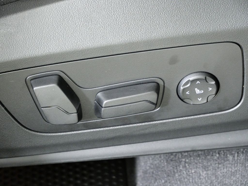 Thumbnail: 2026 BMW X1 - 22