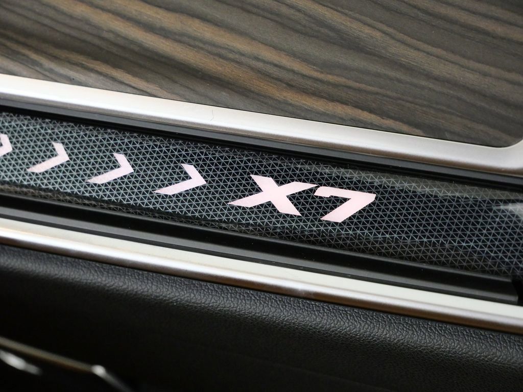 Thumbnail: 2026 BMW X7 - 26