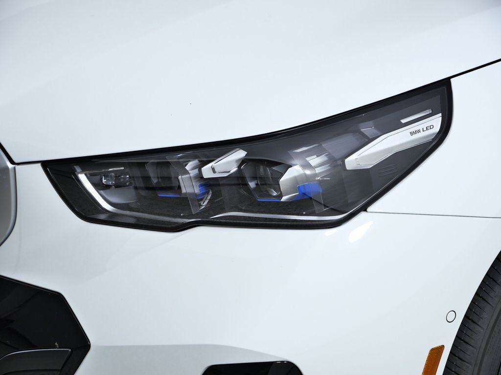 Thumbnail: 2026 BMW i5 - 5