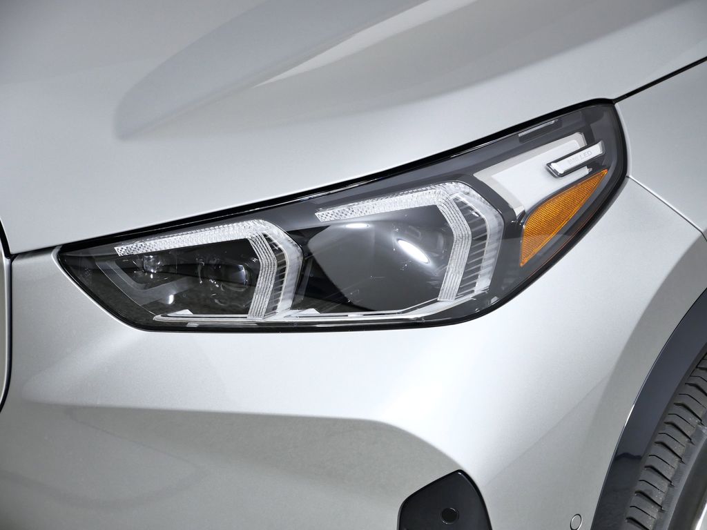 Thumbnail: 2026 BMW X1 - 3