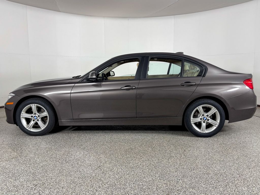 Thumbnail: 2015 BMW 3 Series - 6