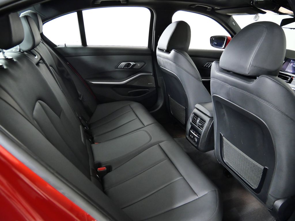 Thumbnail: 2019 BMW 3 Series - 26