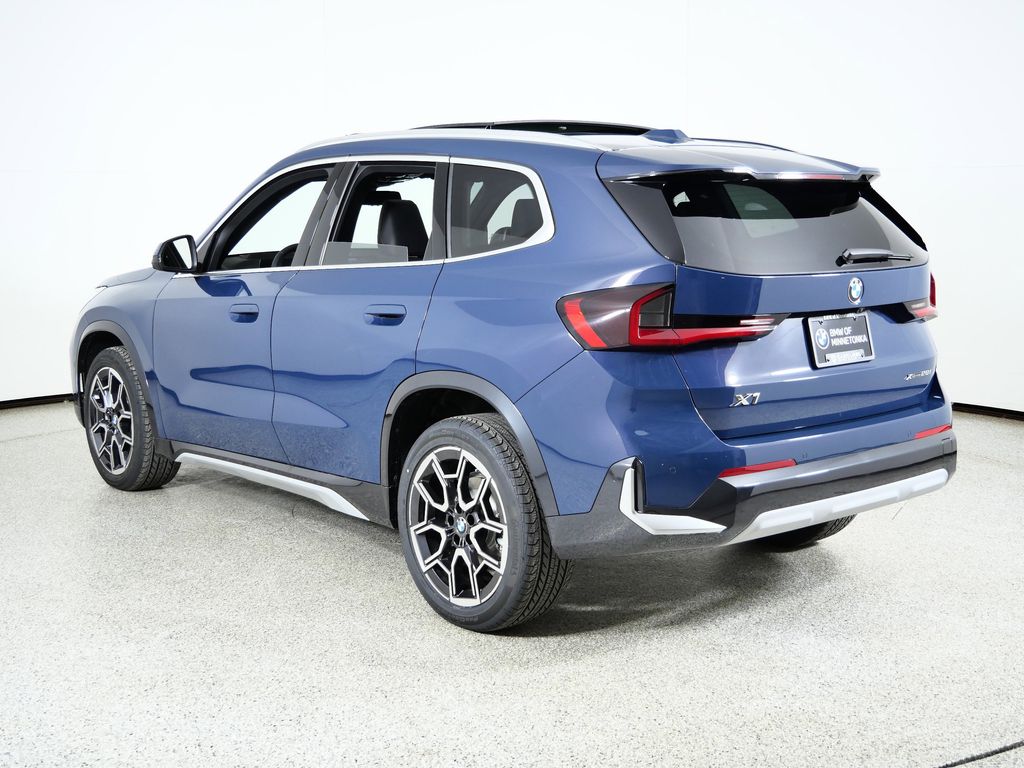 Thumbnail: 2026 BMW X1 - 14