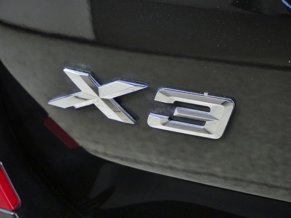 Thumbnail: 2020 BMW X3 - 14