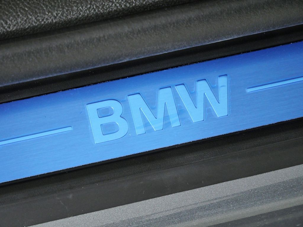 Thumbnail: 2026 BMW 3 Series - 23