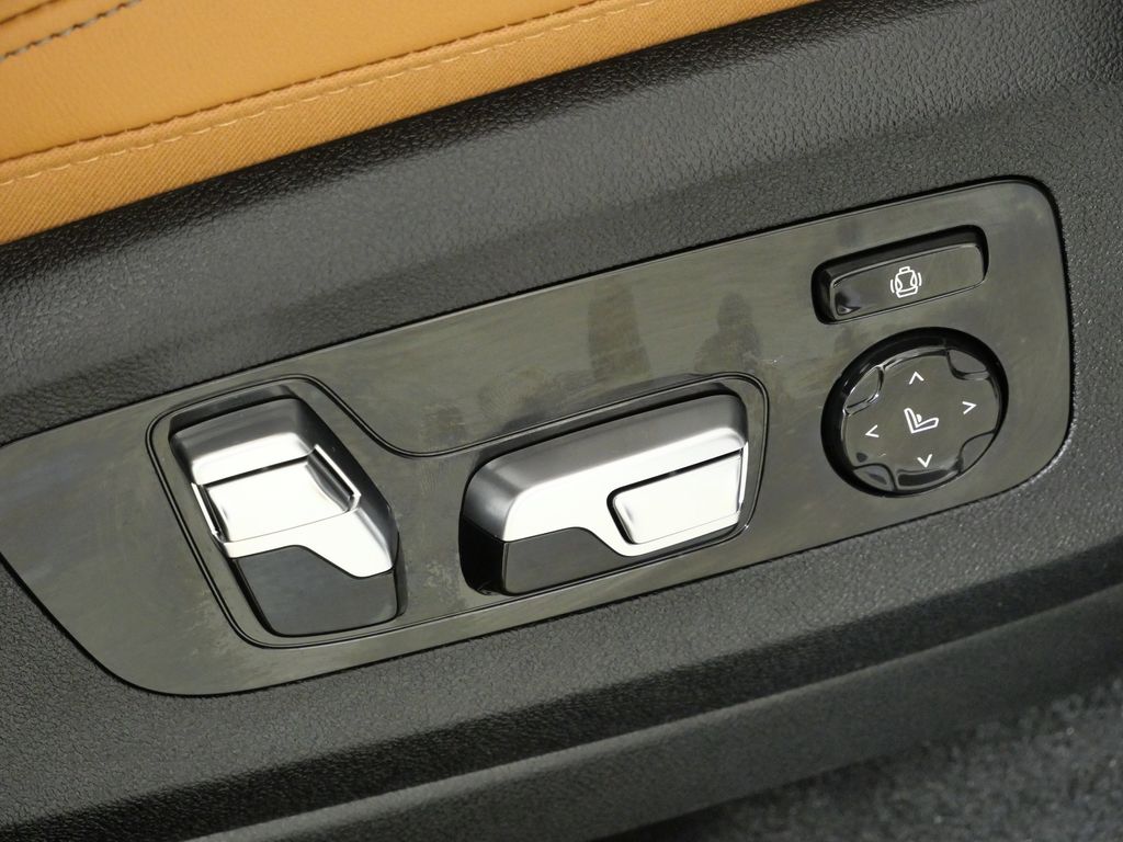 Thumbnail: 2026 BMW X5 - 22