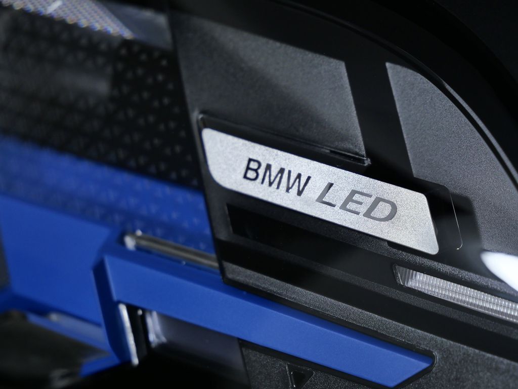 Thumbnail: 2026 BMW X5 - 4