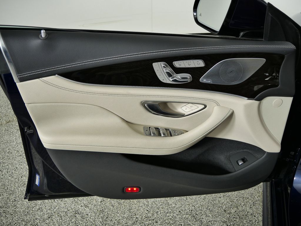 Thumbnail: 2019 Mercedes-Benz CLS - 33