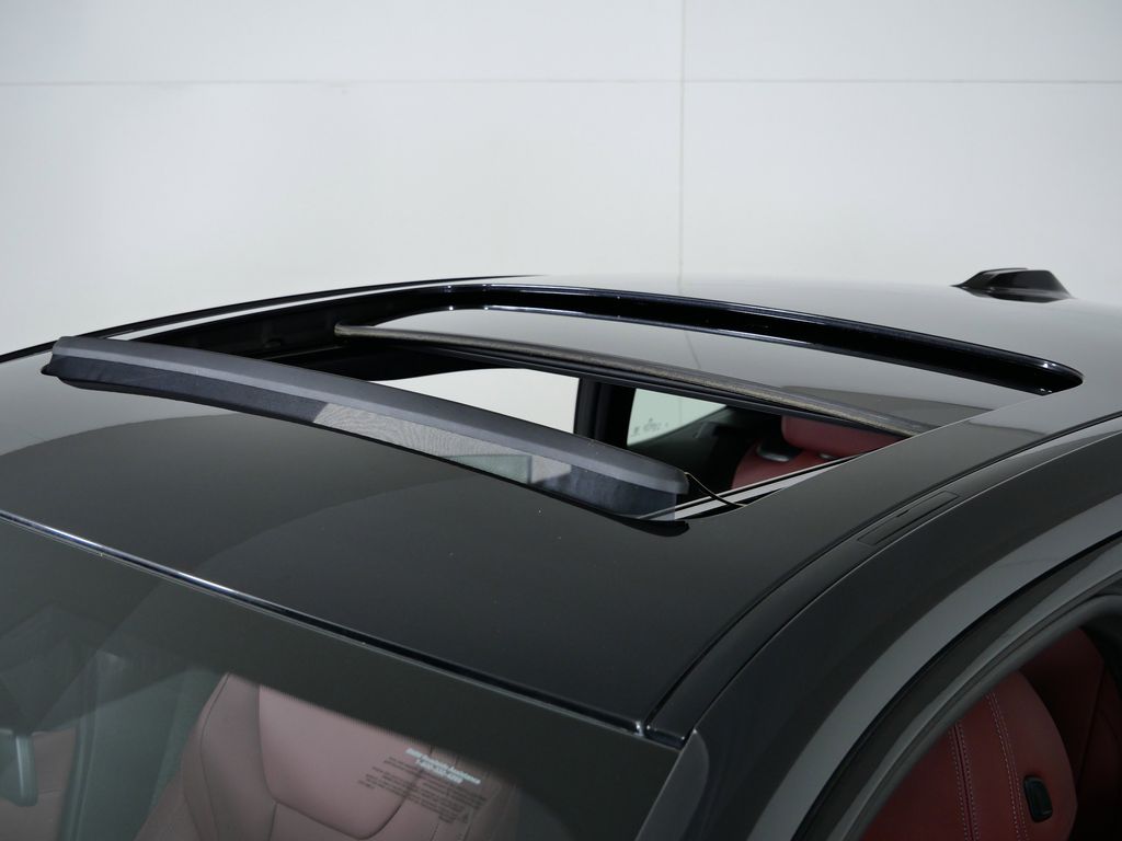 Thumbnail: 2025 BMW i4 - 22