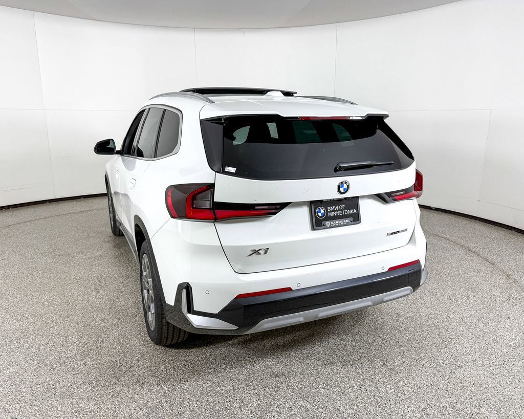 Thumbnail: 2025 BMW X1 - 13
