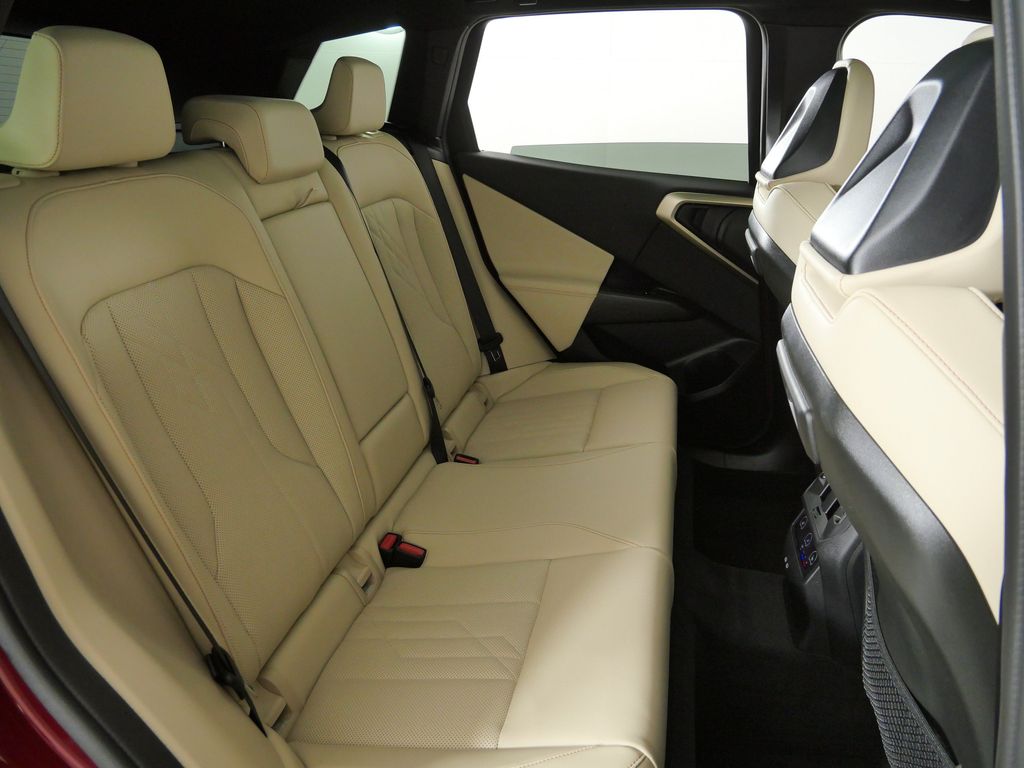 Thumbnail: 2025 BMW X3 - 29