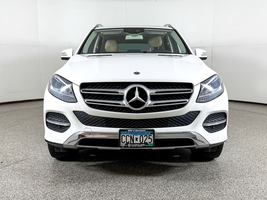 Thumbnail: 2017 Mercedes-Benz GLE - 3