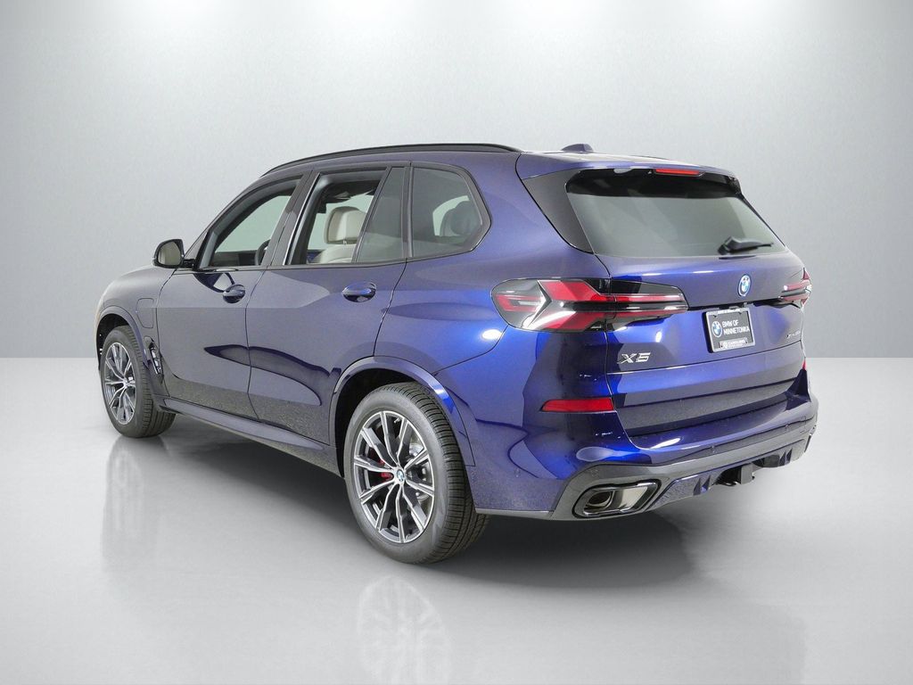 Thumbnail: 2026 BMW X5 - 14