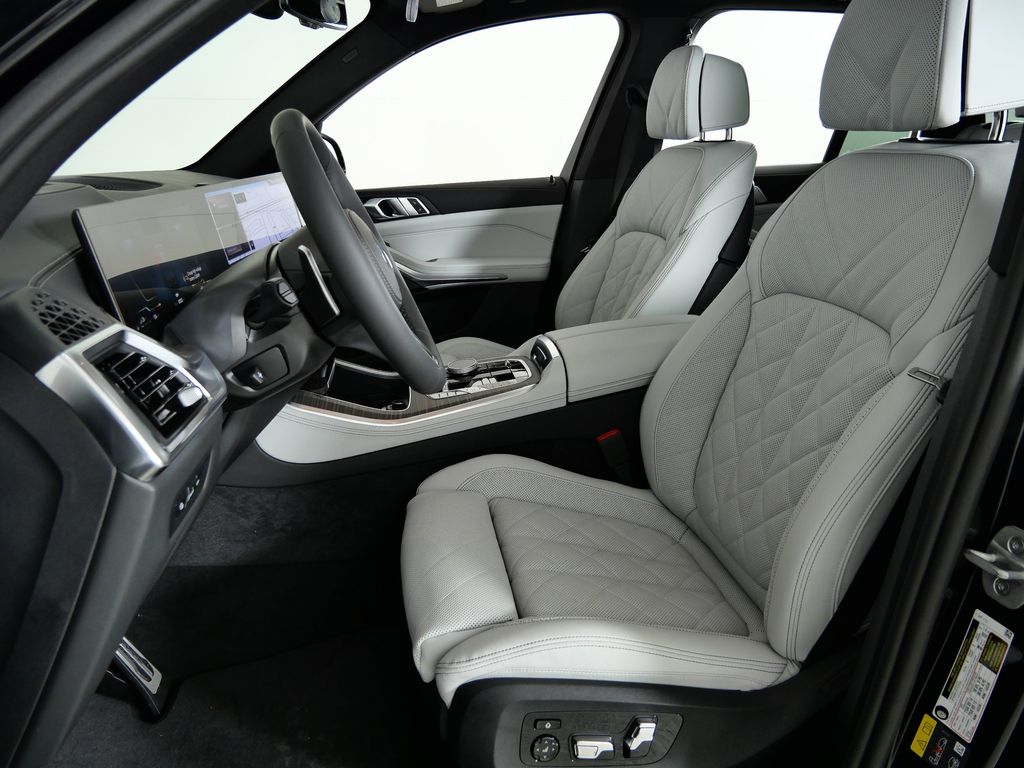 Thumbnail: 2026 BMW X5 - 36