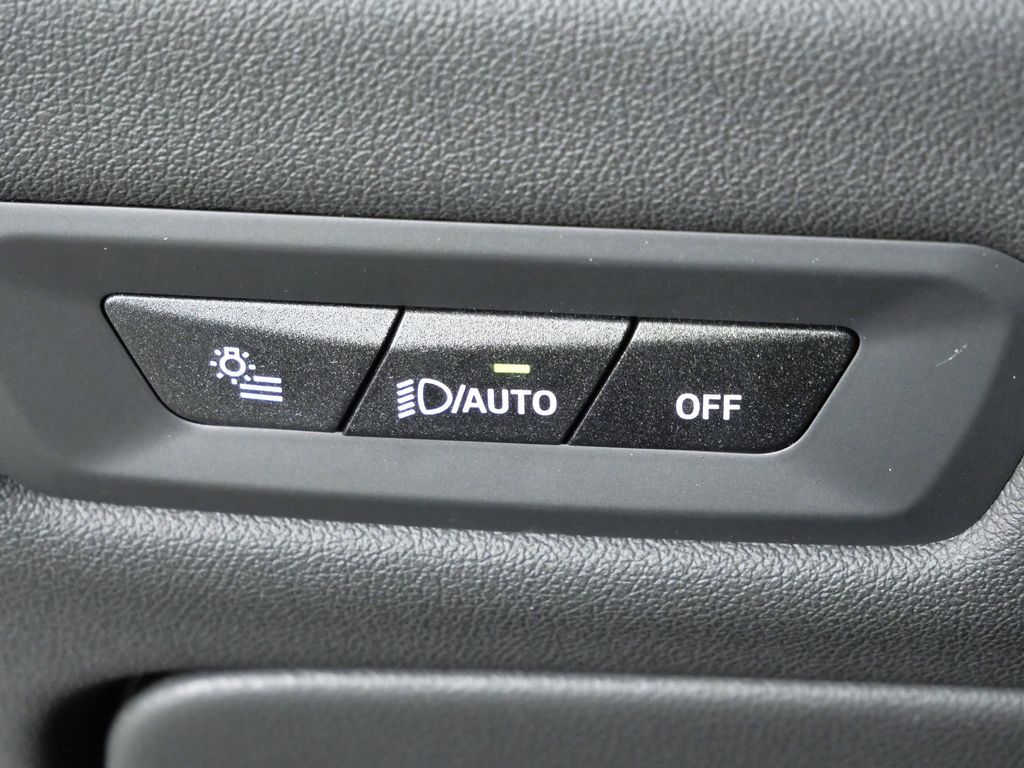 Thumbnail: 2026 BMW X5 - 40