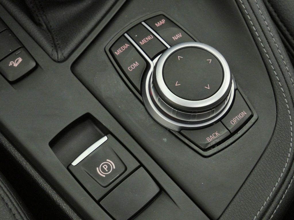 Thumbnail: 2021 BMW X1 - 46
