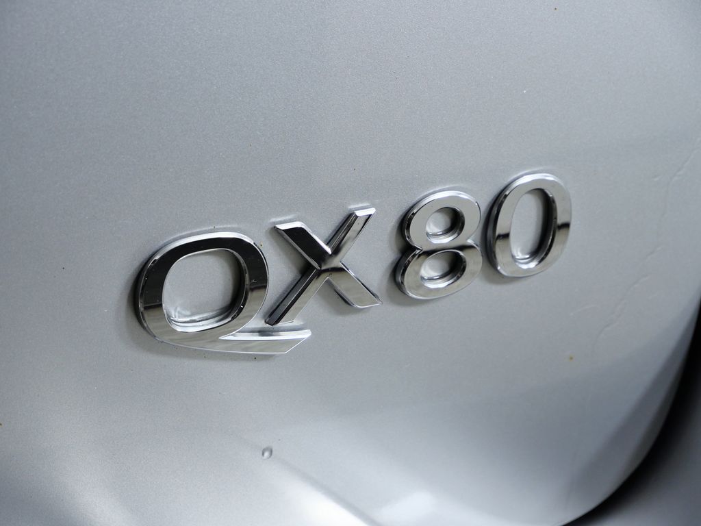 Thumbnail: 2015 INFINITI QX80 - 14