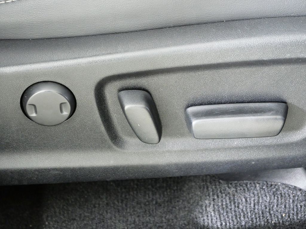 Thumbnail: 2018 Lexus RX - 23