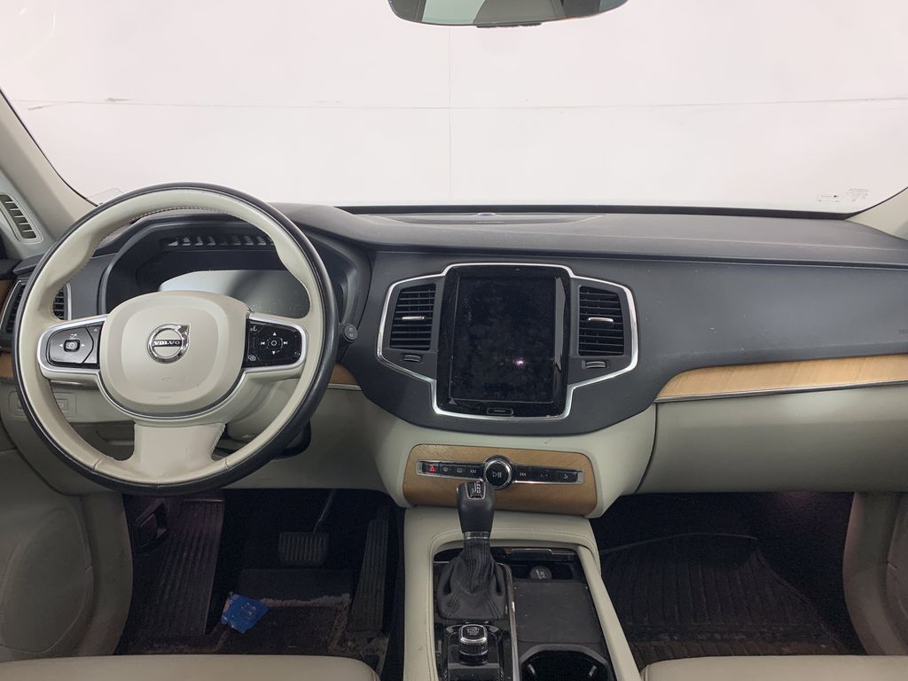 Thumbnail: 2022 Volvo XC90 - 8