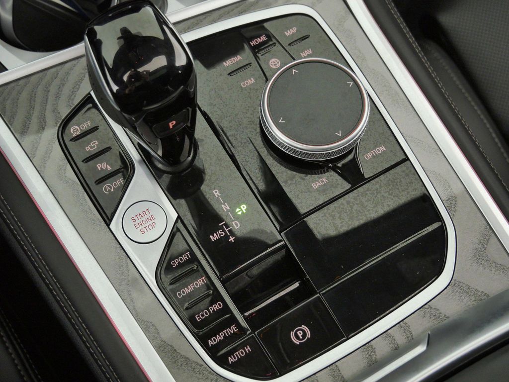 Thumbnail: 2026 BMW 8 Series - 48