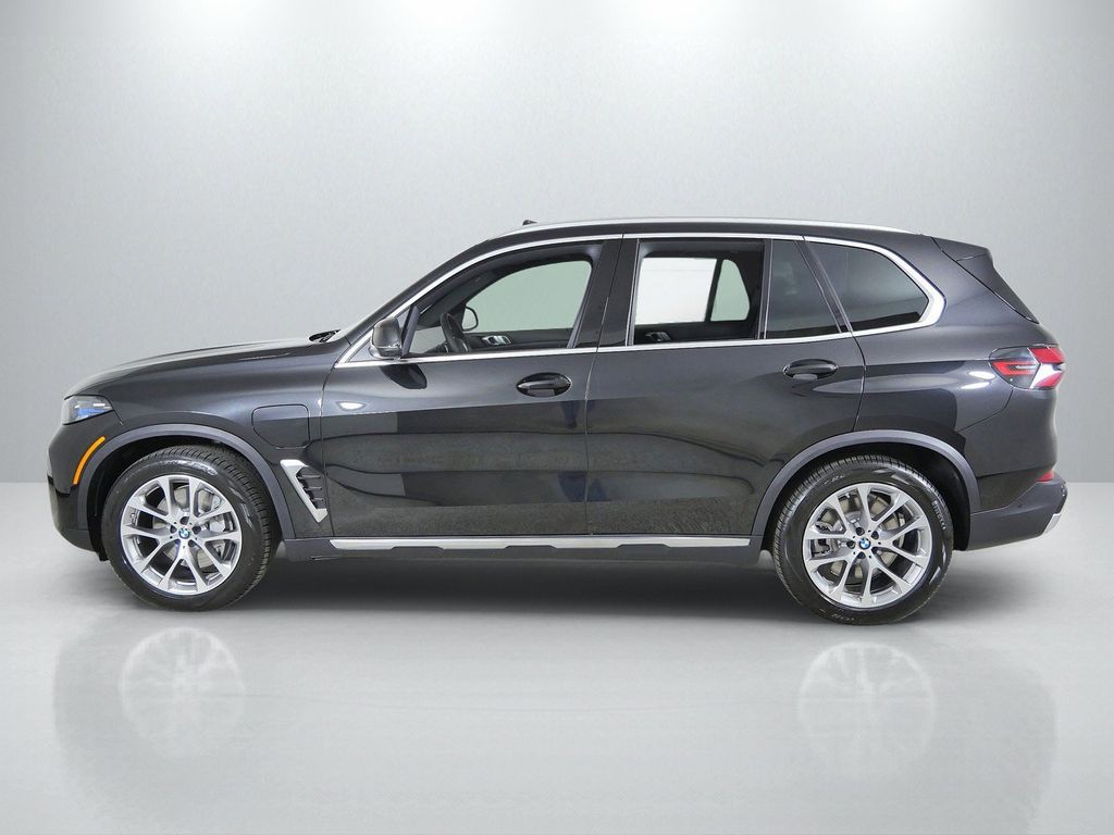 Thumbnail: 2026 BMW X5 - 15