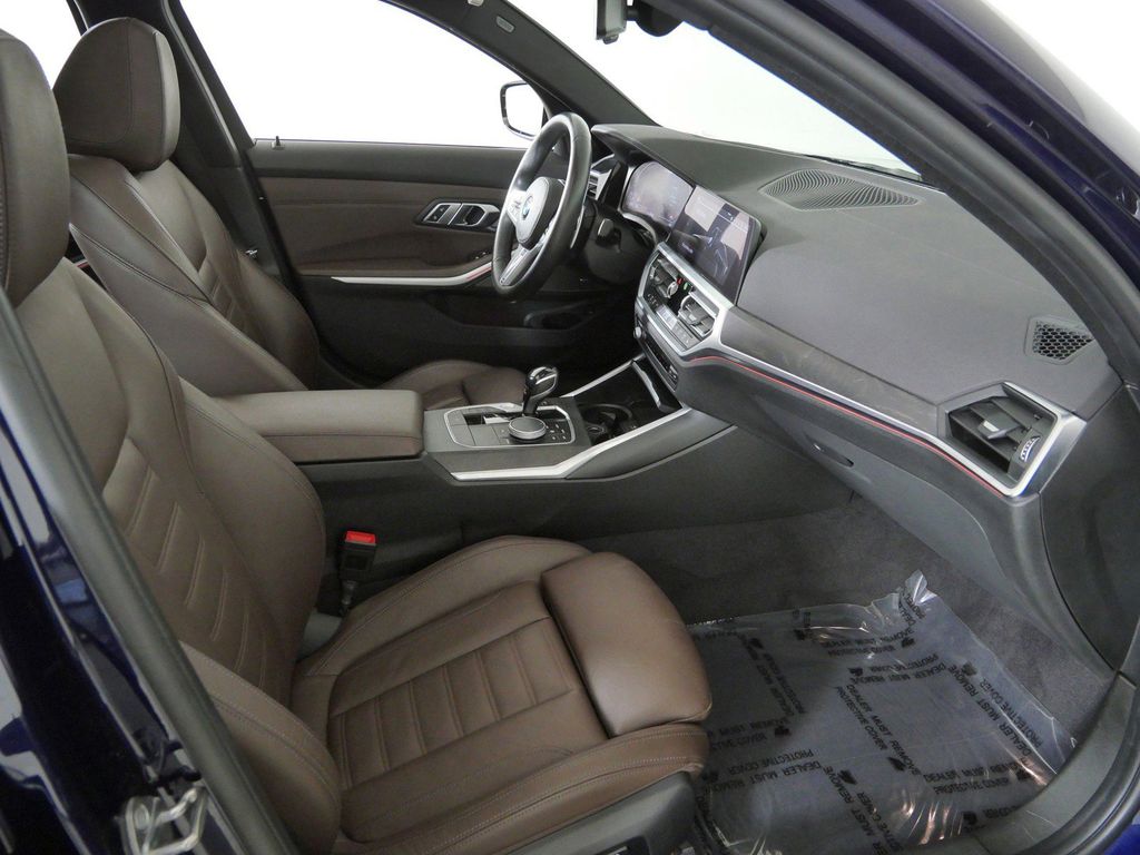 Thumbnail: 2020 BMW 3 Series - 21