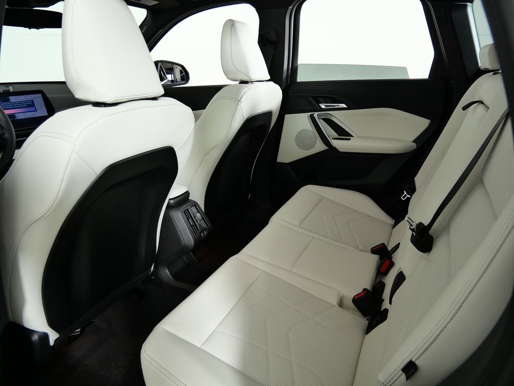 Thumbnail: 2026 BMW X1 - 29