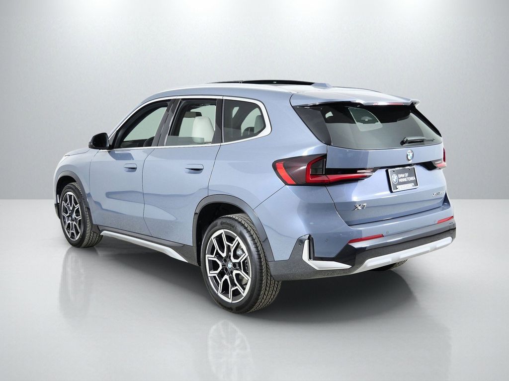 Thumbnail: 2026 BMW X1 - 14