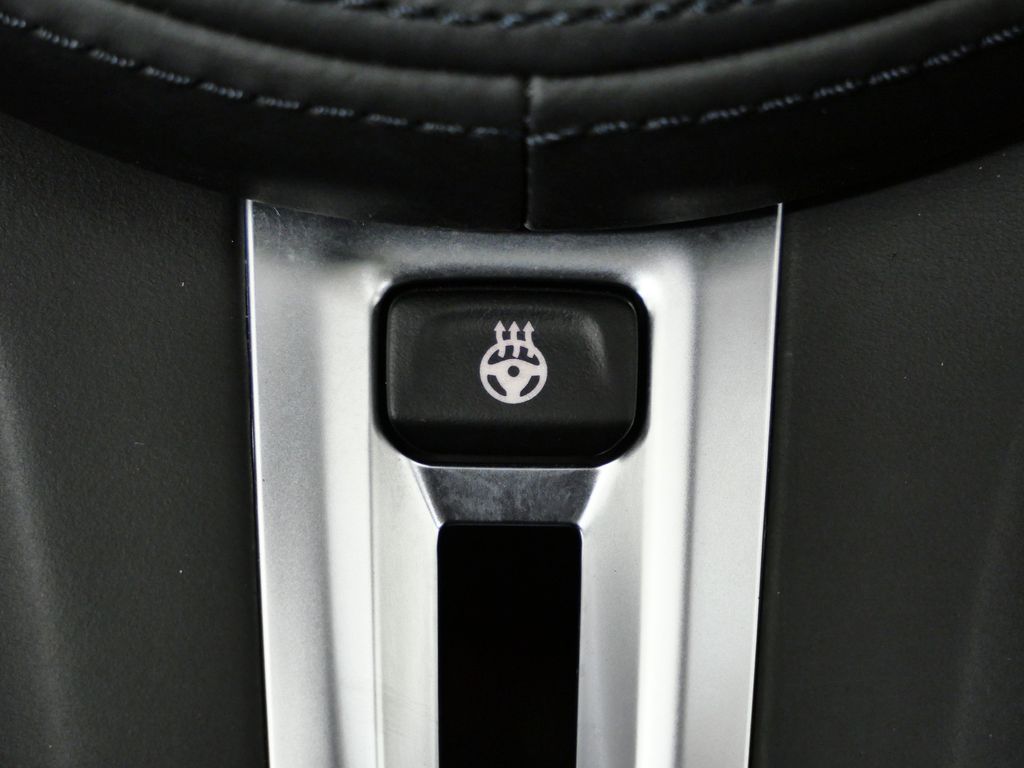 Thumbnail: 2022 BMW M3 - 43