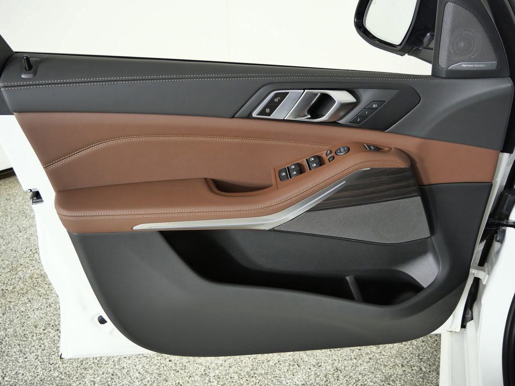 Thumbnail: 2026 BMW X5 - 35