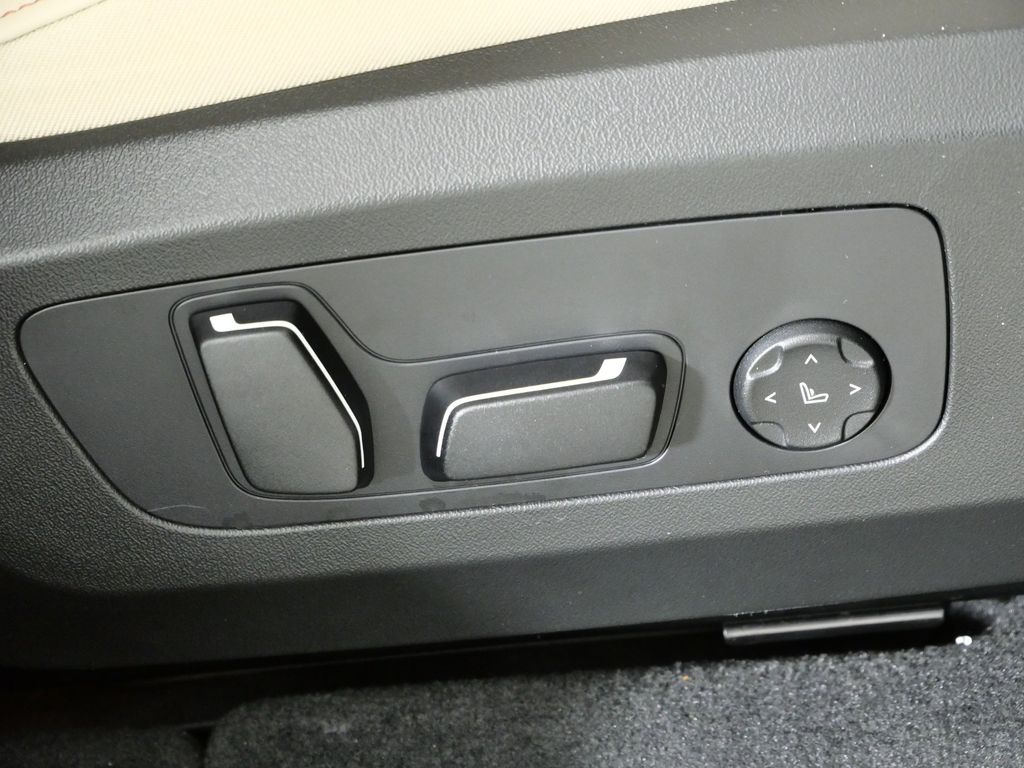 Thumbnail: 2026 BMW X3 - 23