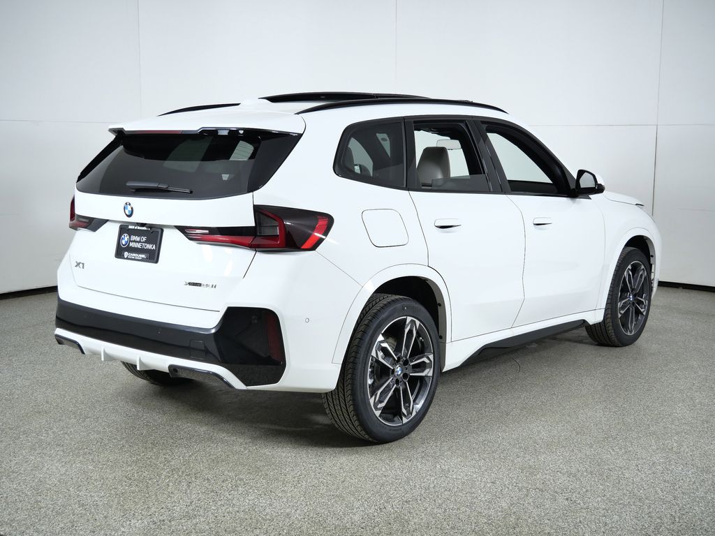 Thumbnail: 2026 BMW X1 - 9