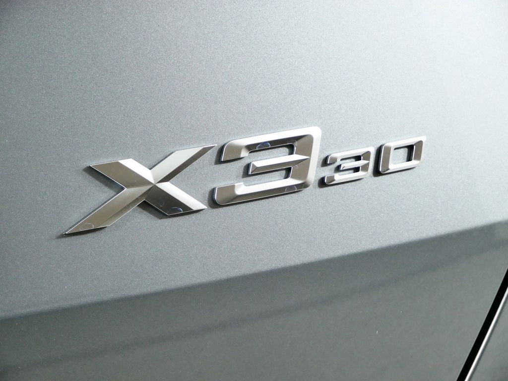 Thumbnail: 2025 BMW X3 - 11