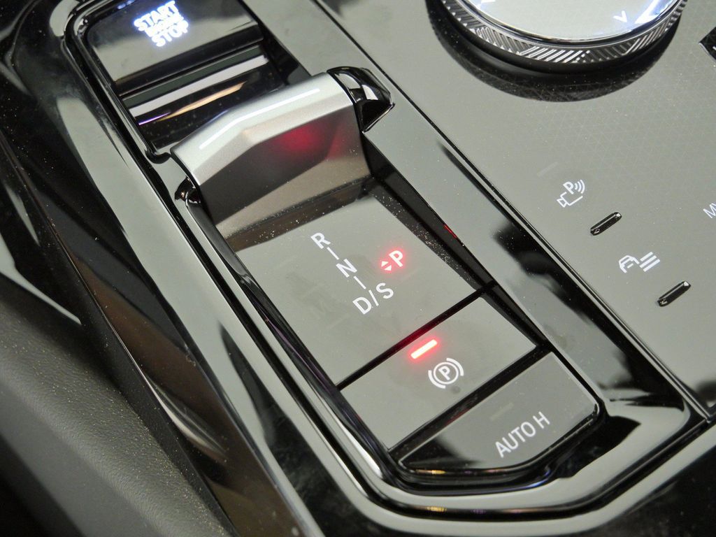 Thumbnail: 2027 BMW 5 Series - 47