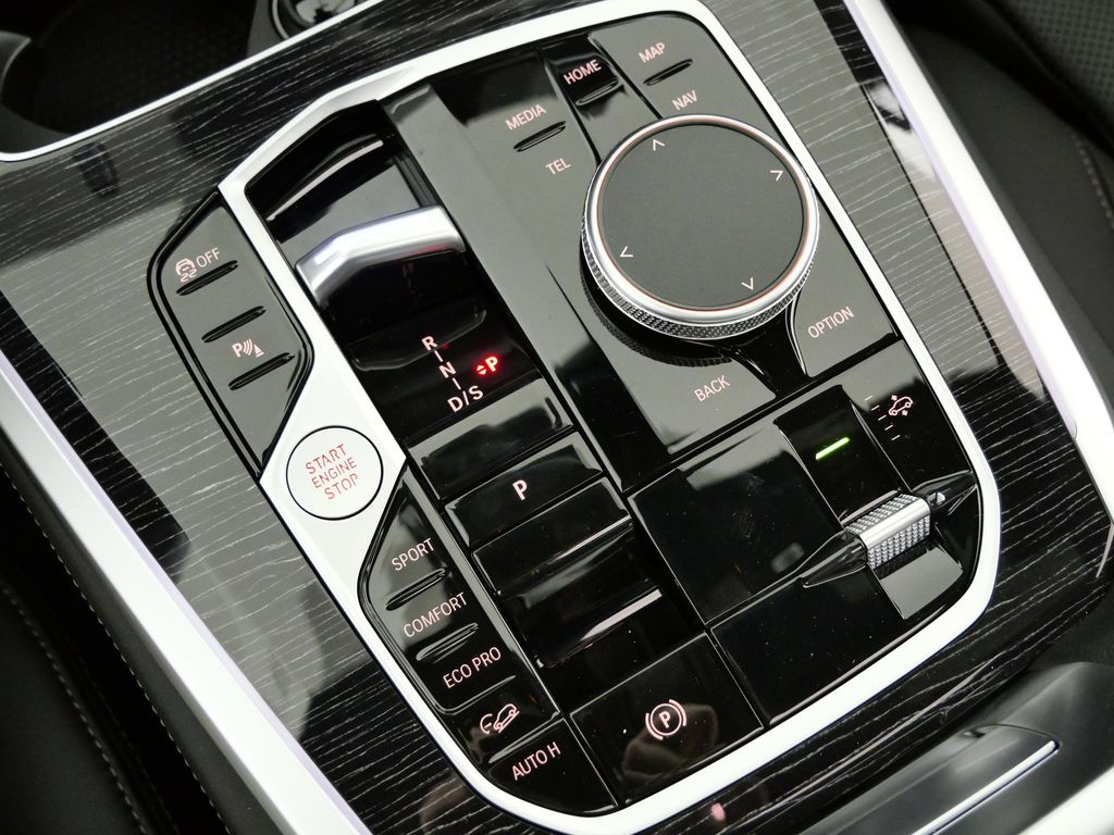 Thumbnail: 2026 BMW X5 - 48